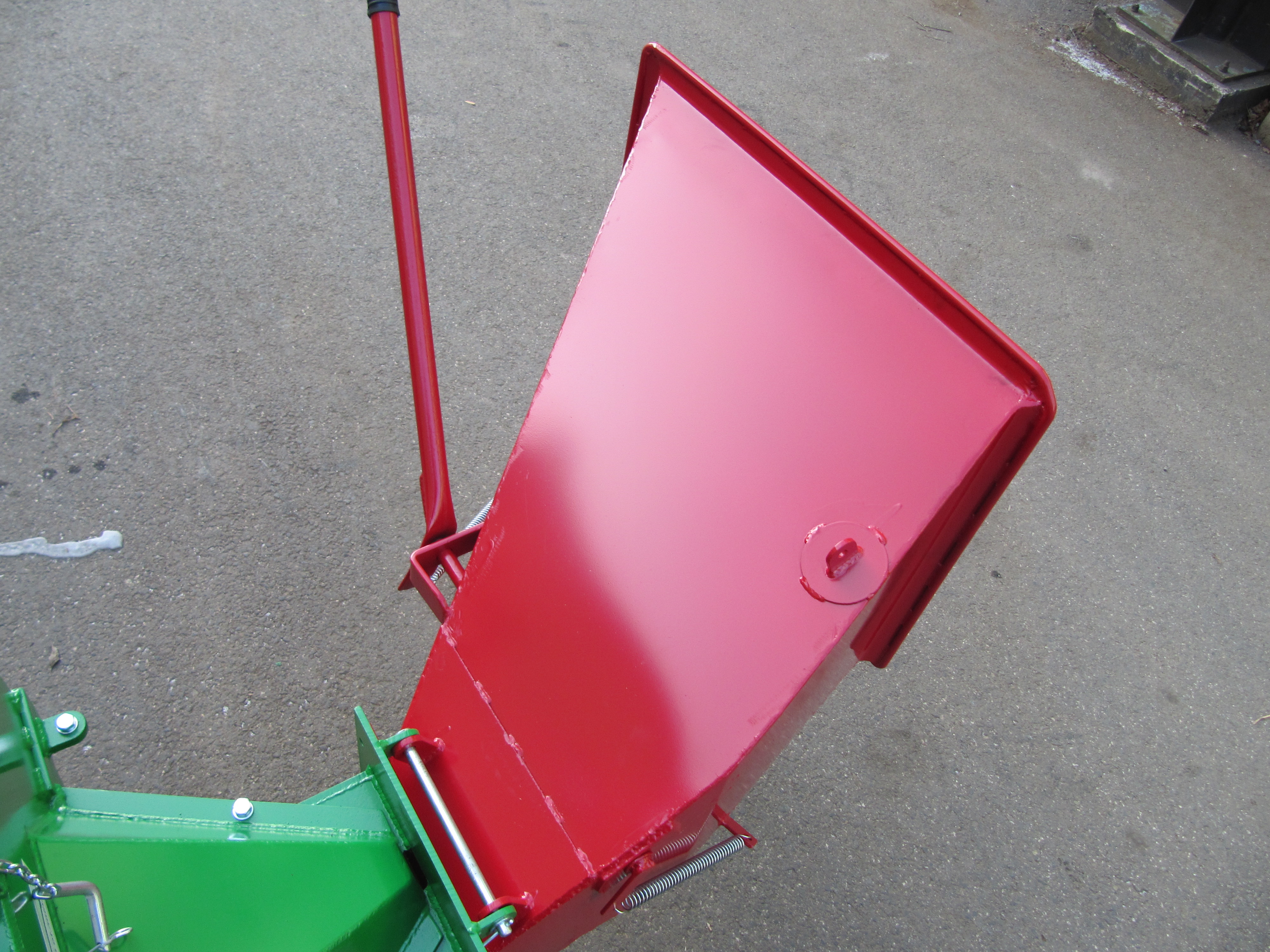 Drtič větví BARAKUDAza traktor 