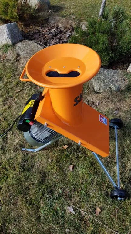 Drtič větví Vares SHARK 2,2 kW + náhradní nůž zdarma
